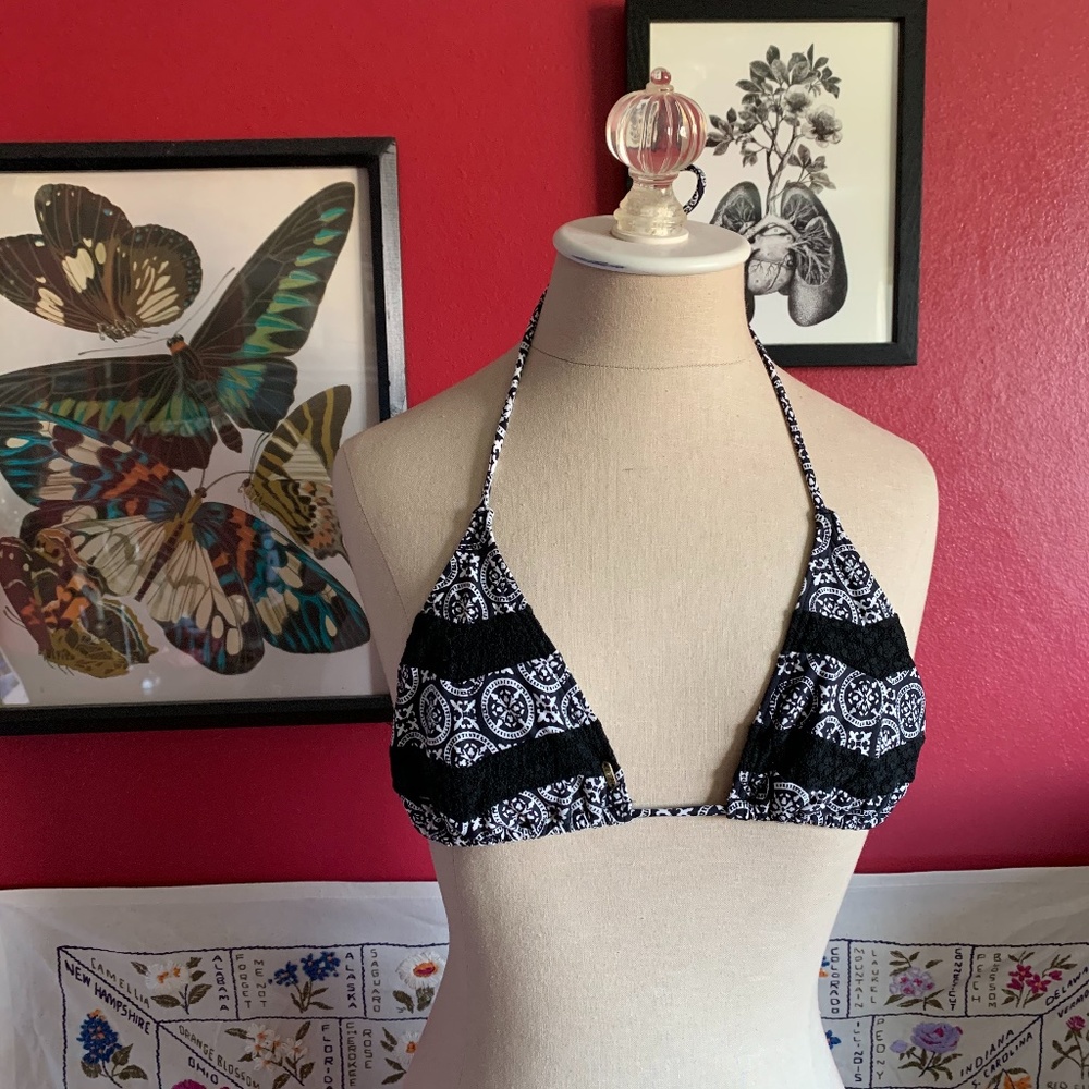 Pacsun Bikini Top: Black and White Pattern, Size S